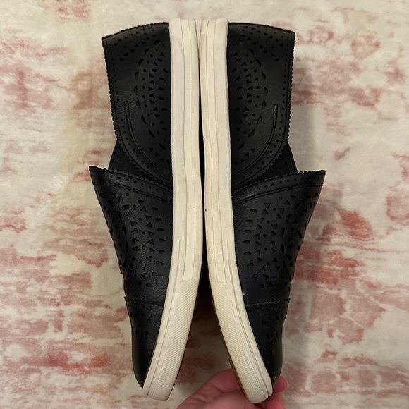 Kaari Blue Peggy Slip On Shoes in Navy Blue and White Women’s Size 8.5 - Picture 3 of 7